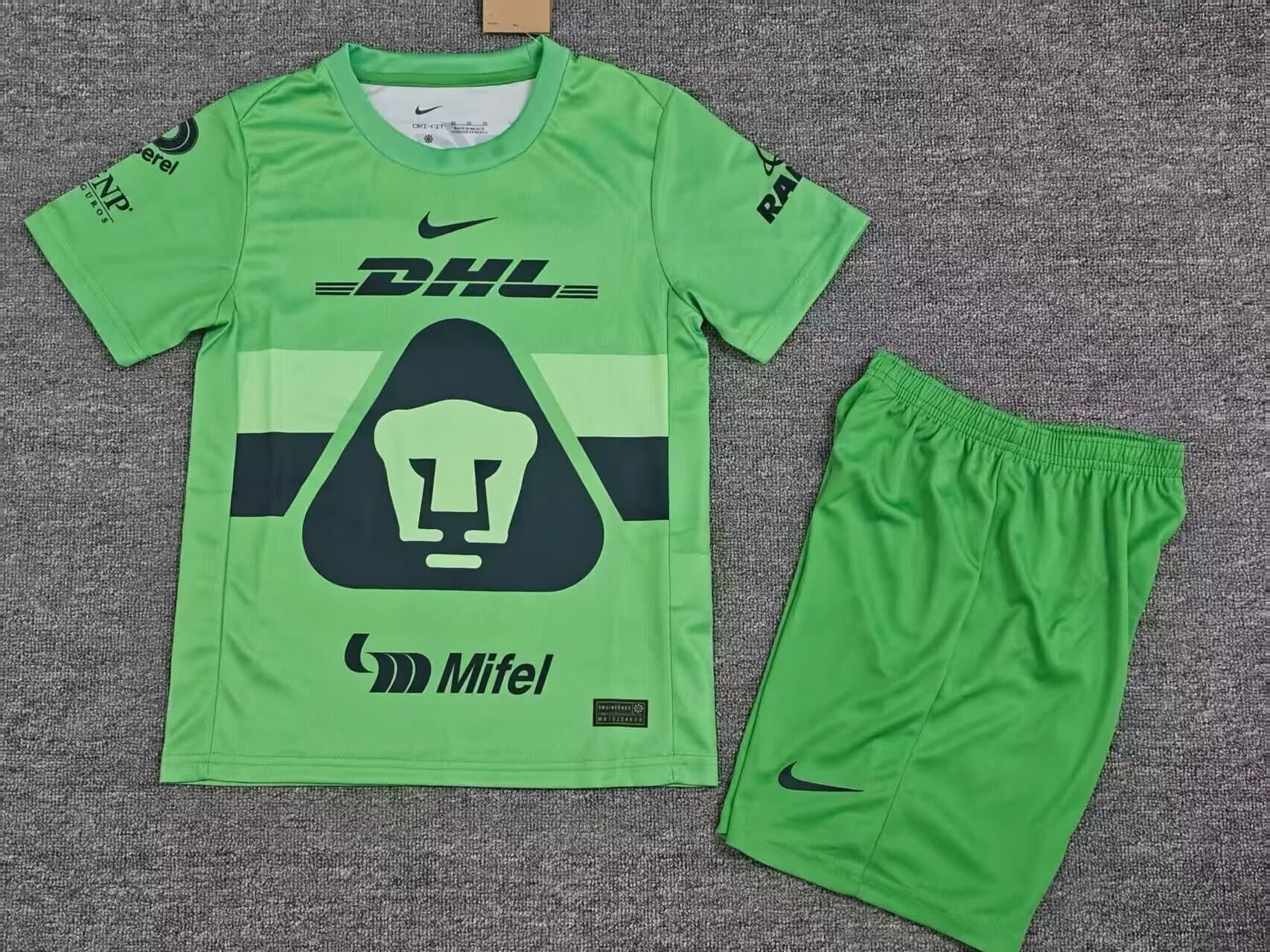 Jersey Portero Verde Pumas Niño