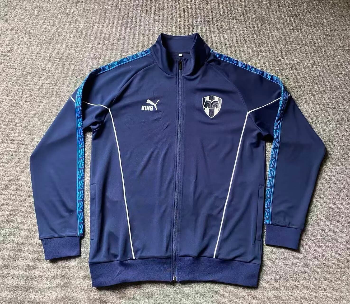Chamarra Monterrey