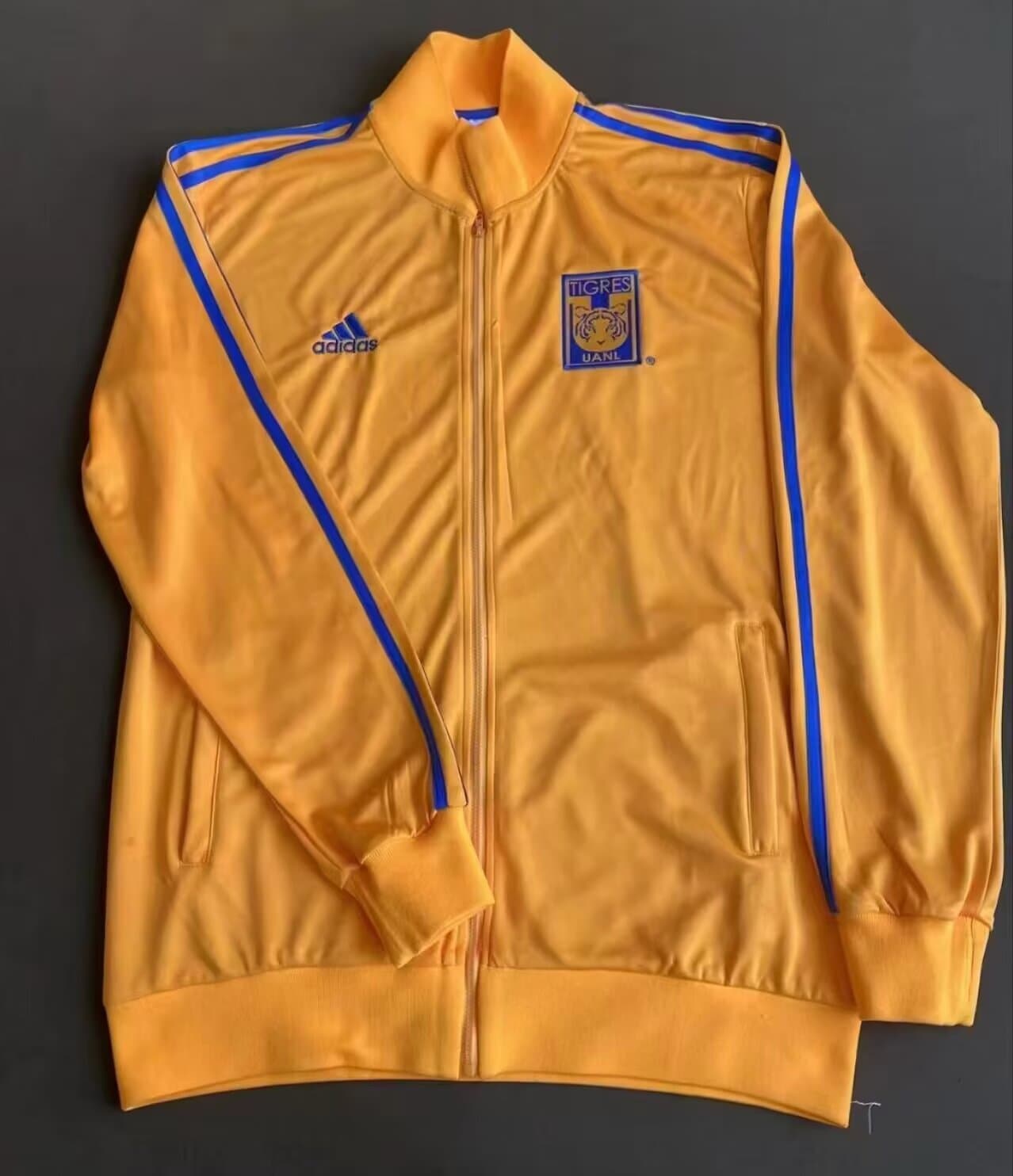 Chamarra Amarillo Tigres